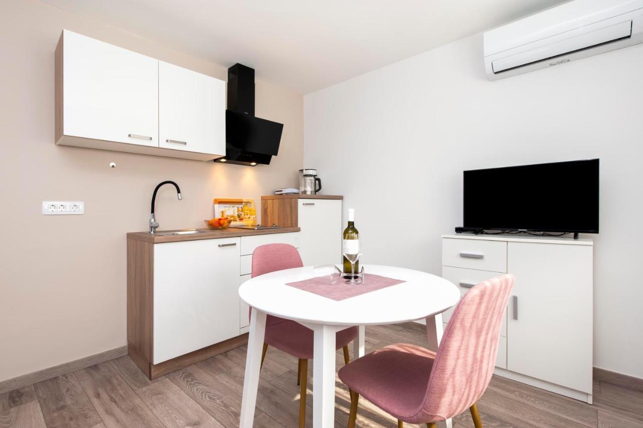 Apartments Katarina Rovinj Exterior foto