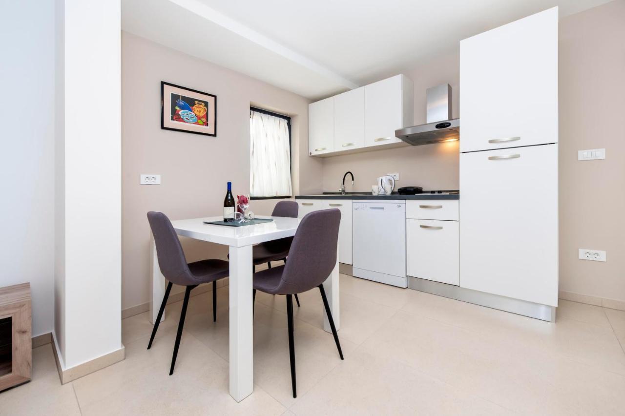 Apartments Katarina Rovinj Exterior foto