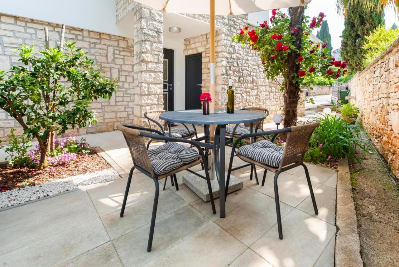 Apartments Katarina Rovinj Exterior foto