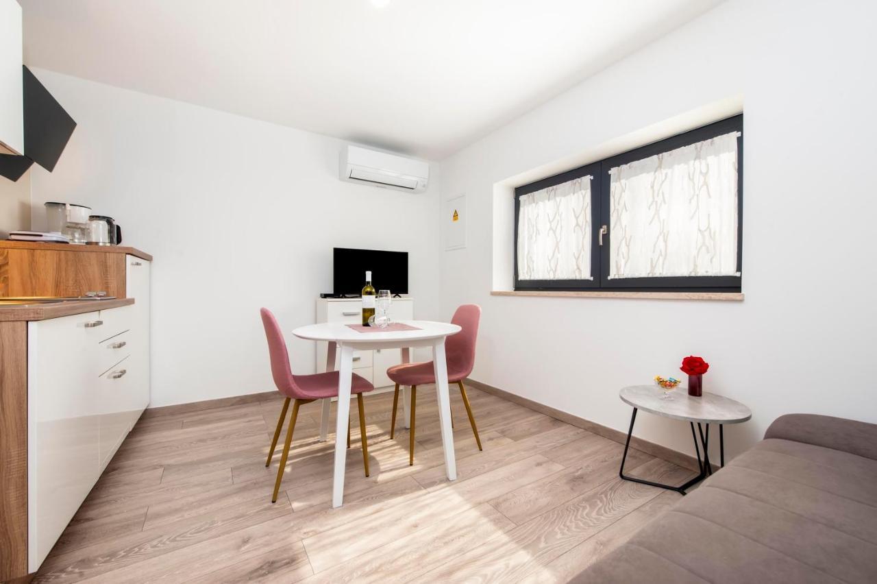 Apartments Katarina Rovinj Exterior foto